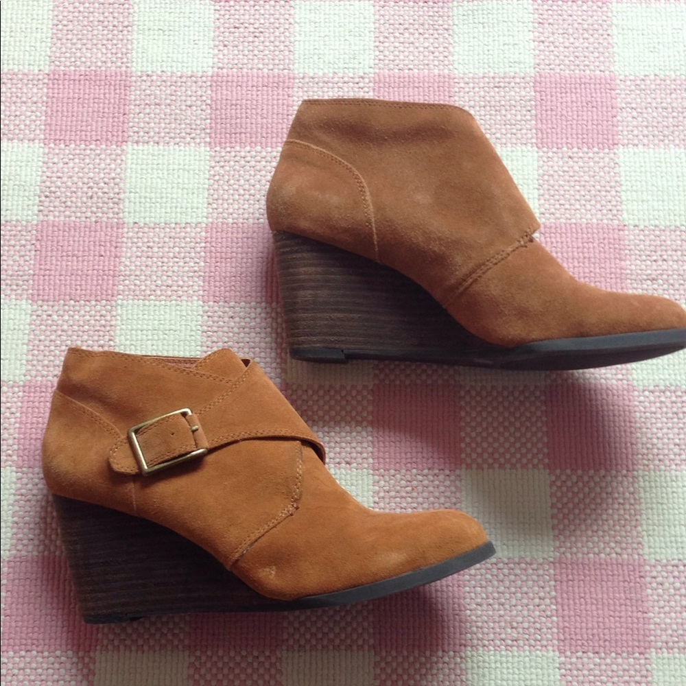 Lucky Brand Tan Ankle Boots